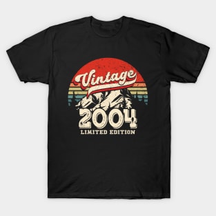 Vintage 2004 20th Birthday Gift Retro Distressed T-Shirt